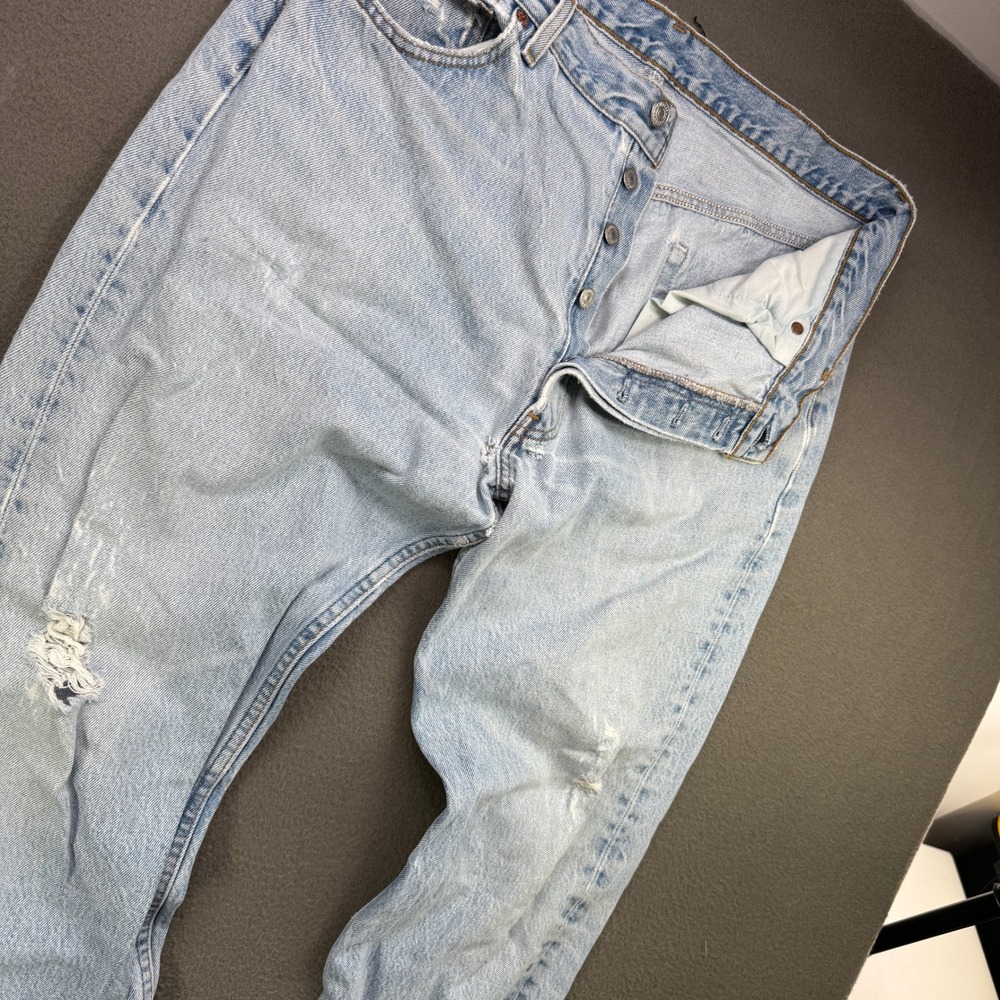Vintage Levis 501 Jeans Men 36x30 (34) Blue Made USA Button Fly Light Wash VTG - Picture 5 of 12